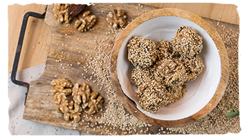 Receta de bolitas de frutos secos y semillas, endulzadas sólo con miel
